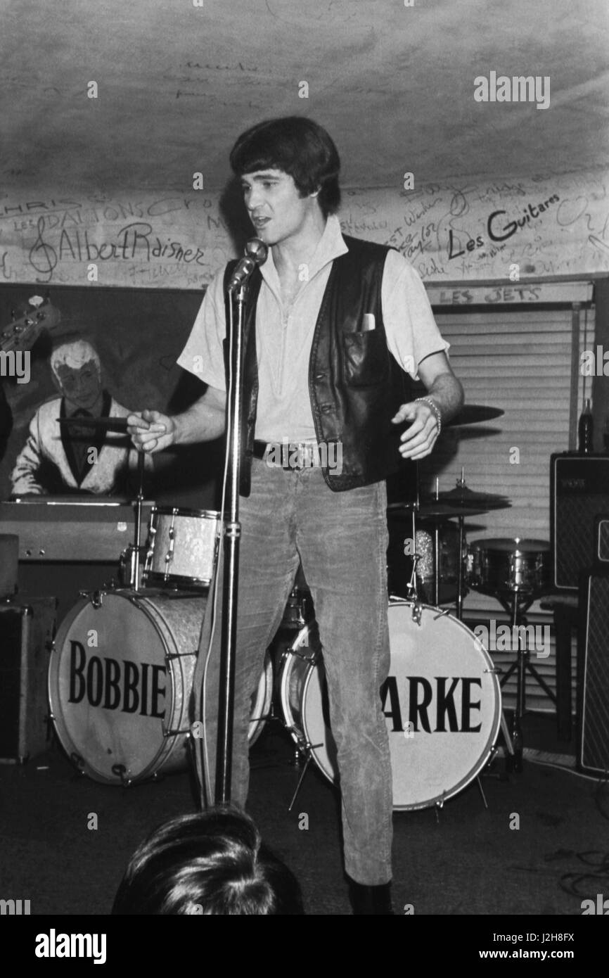 Vince Taylor and The Bobbie Clarke Noise performing at Golf-Drouot in Paris, 1964. Photo André Crudo Stock Photo