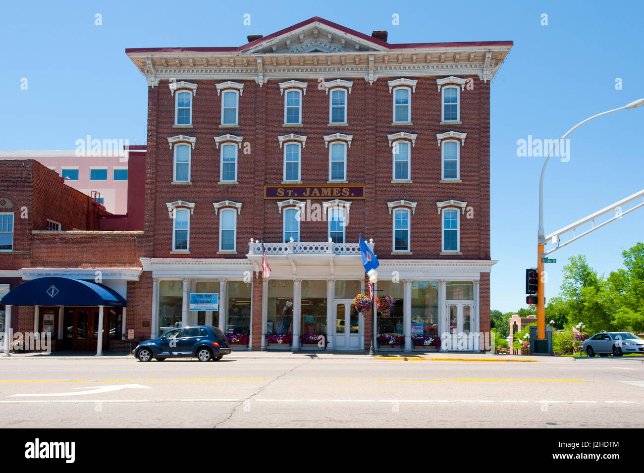 Page 2 Historic St James Hotel High Resolution Stock Photography And Images Alamy Page 2 Historic St James Hotel High Resolution Stock Photography And Images Alamy