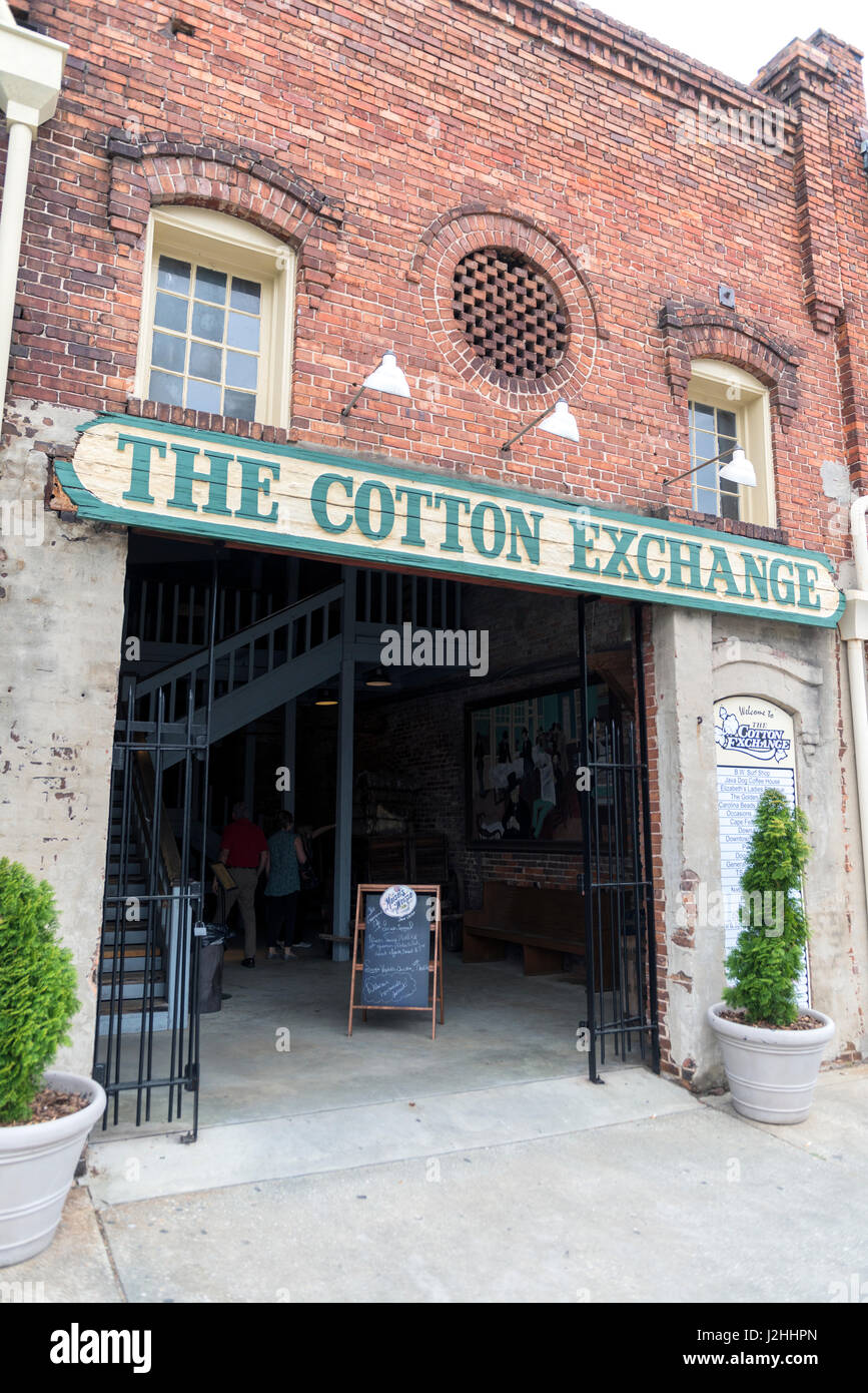 USA, North Carolina, Wilmington, The Cotton Exchange (Large format