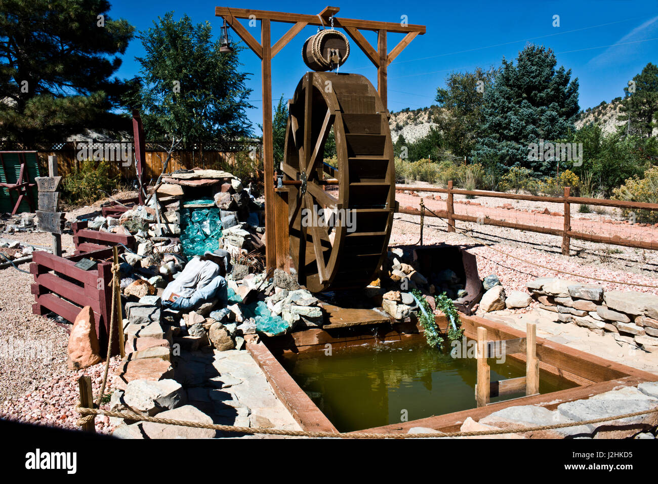 USA, Utah, Long Valley, Orderville, Old City Rock mine and water wheel