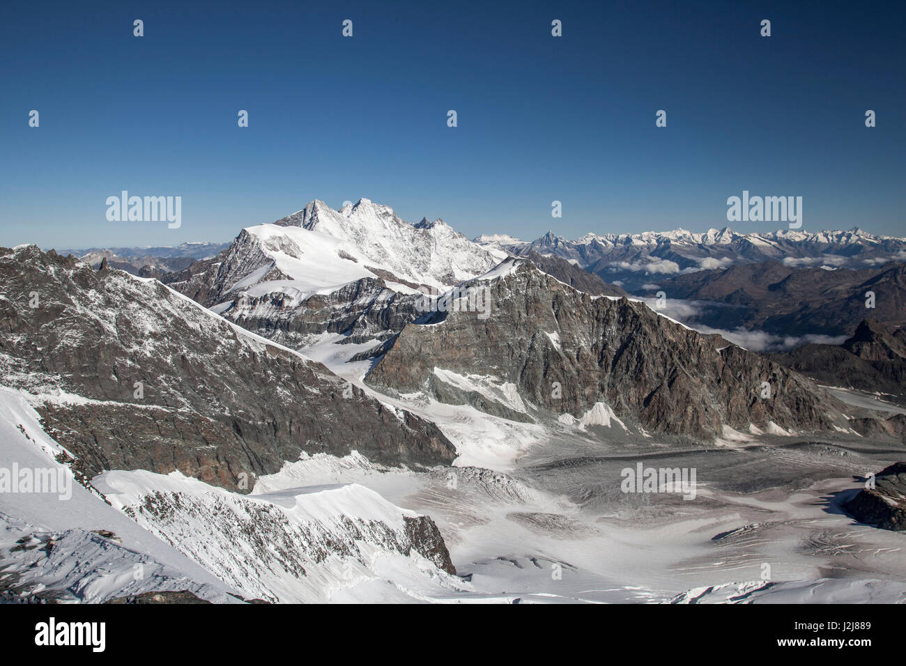 Snowy mountain landscape, view, Strahlhorn,  Switzerland, Saas Fee, Britanniahütte (alpine hut), mountain range, ice, snow, coldly Stock Photo