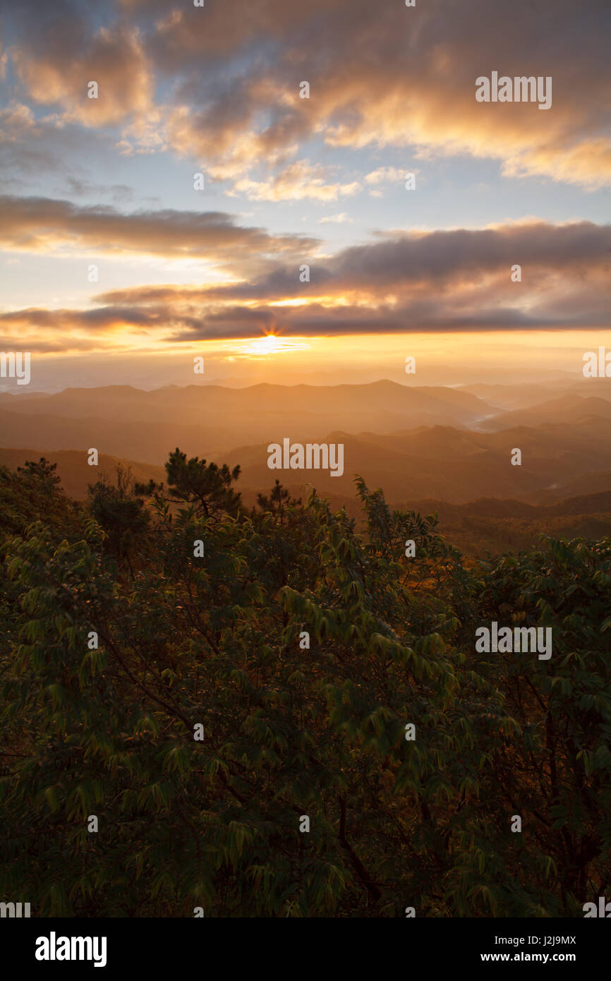 Mae hong son viewpoint hi-res stock photography and images - Alamy