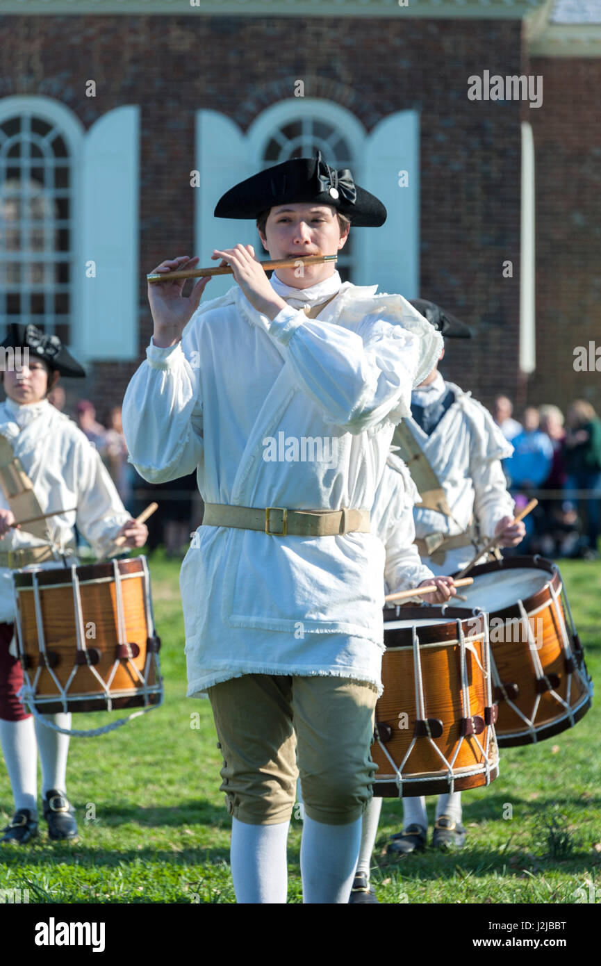 USA, Virginia, Williamsburg, Colonial Williamsburg, fife and drum corps