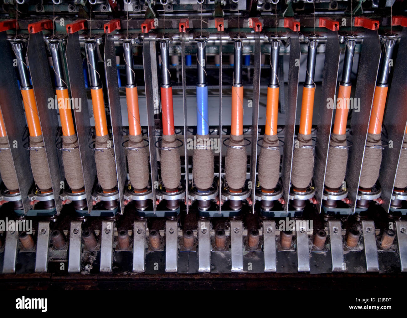 Fiber spinning machine hi-res stock photography and images - Alamy
