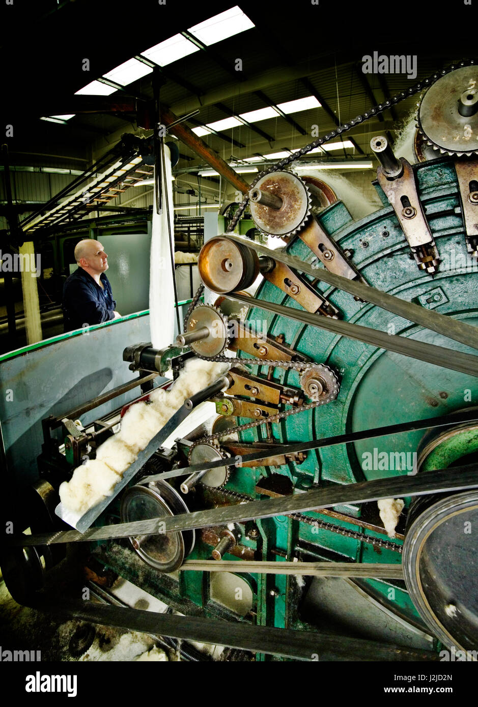 Wool combing machine hires stock photography and images Alamy