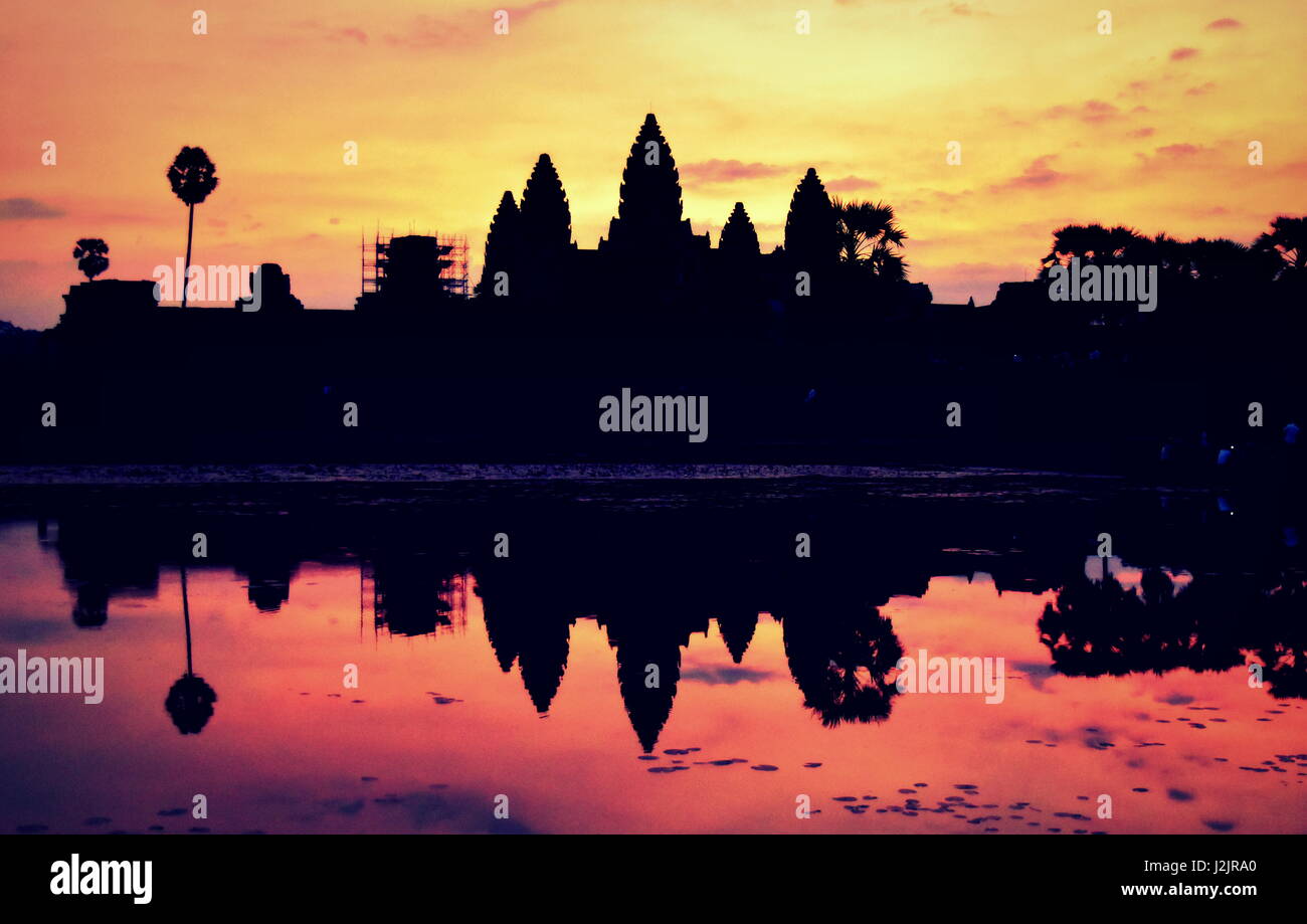 Hinduism south east asia hi-res stock photography and images - Alamy