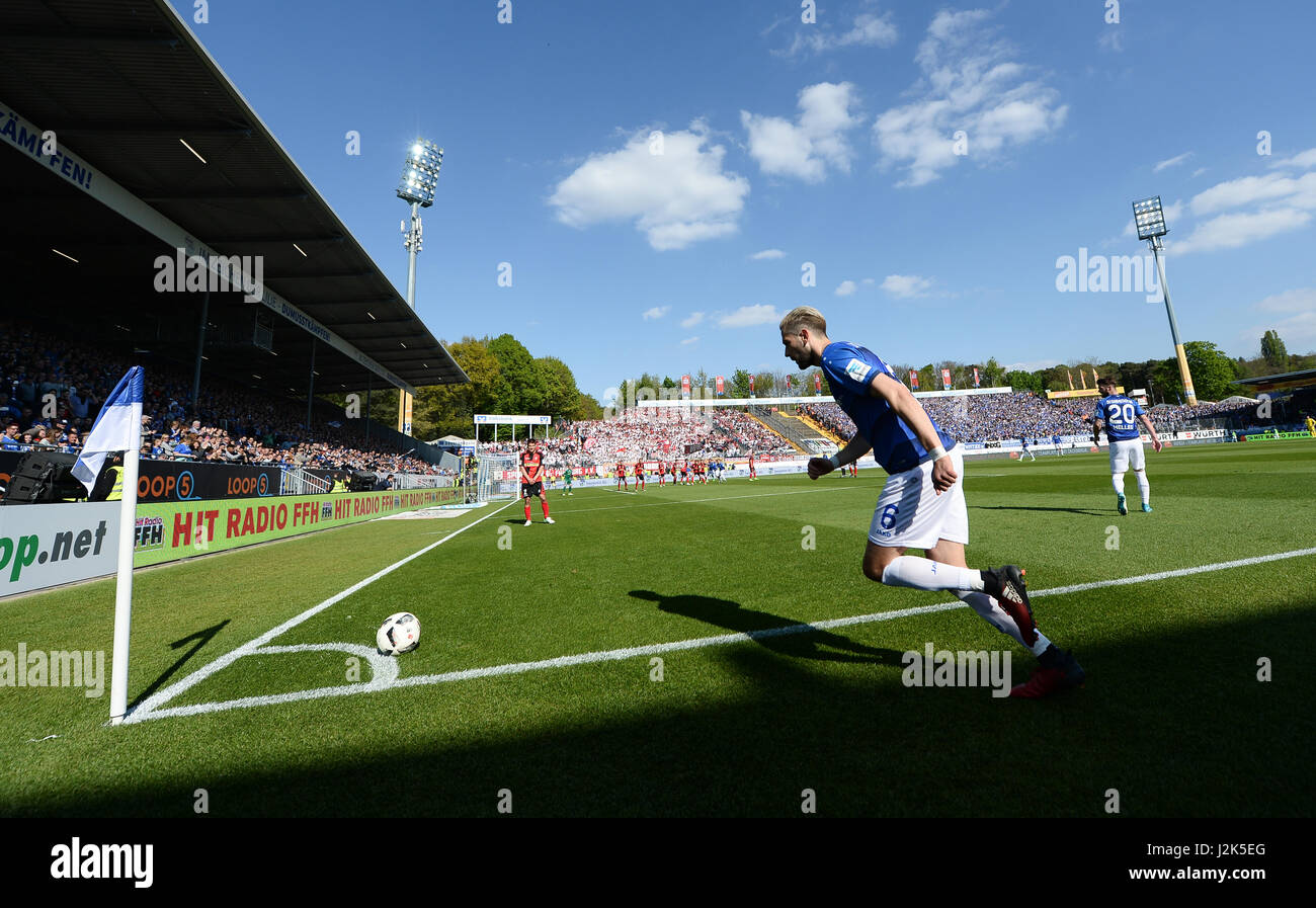 Darmstadt, Germany. 29th Apr, 2017. Darmstadt's Mario Vrancic performs a corner kick during the German Bundesliga soccer match between SV Darmstadt 98 and SC Freiburg at the Jonathan-Heimes-Stadium at the Boellenfalltor in Darmstadt, Germany, 29 April 2017. (EMBARGO CONDITIONS - ATTENTION: Due to the accreditation guidelines, the DFL only permits the publication and utilisation of up to 15 pictures per match on the internet and in online media during the match.) Photo: Arne Dedert/dpa/Alamy Live News Stock Photo