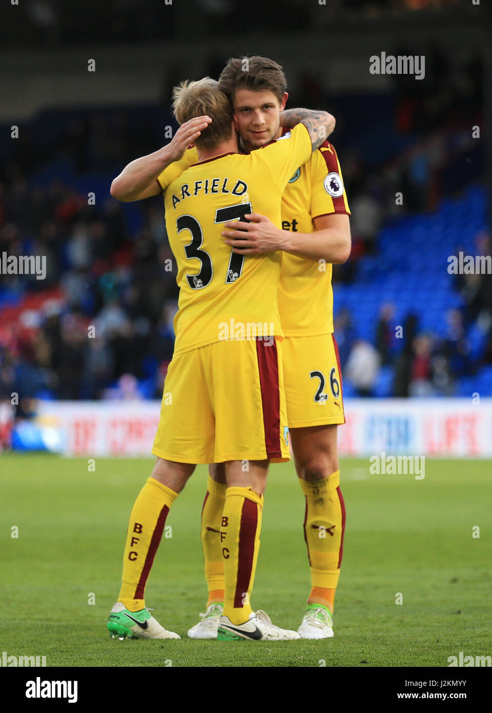 James Tarkowski Celebrate Hi res Stock Photography And Images Alamy james-tarkowski-celebrate-hi-res-stock-photography-and-images-alamy