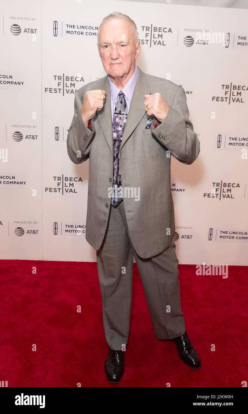 Chuck wepner hi-res stock photography and images - Alamy