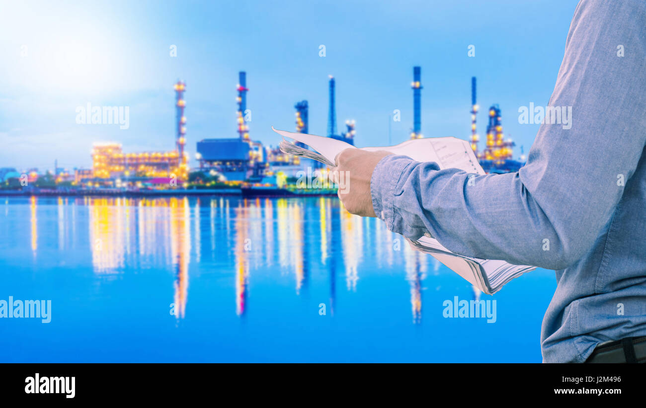 Technician,technician survey in oil and gas refinery industrial Stock Photo Alamy