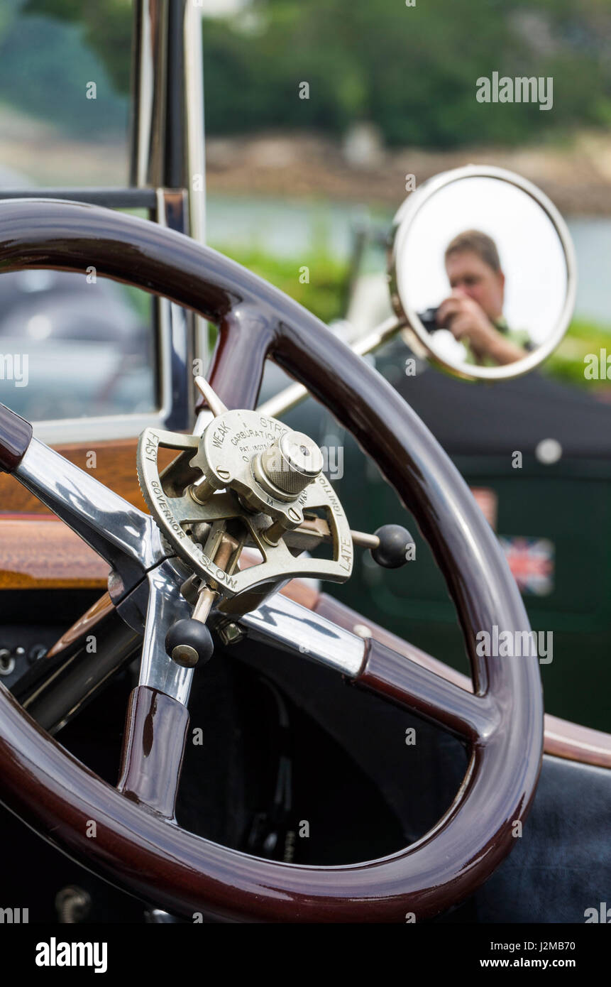 USA, Massachusetts, Beverly Farms, antique cars, 1930s Blower Bentley