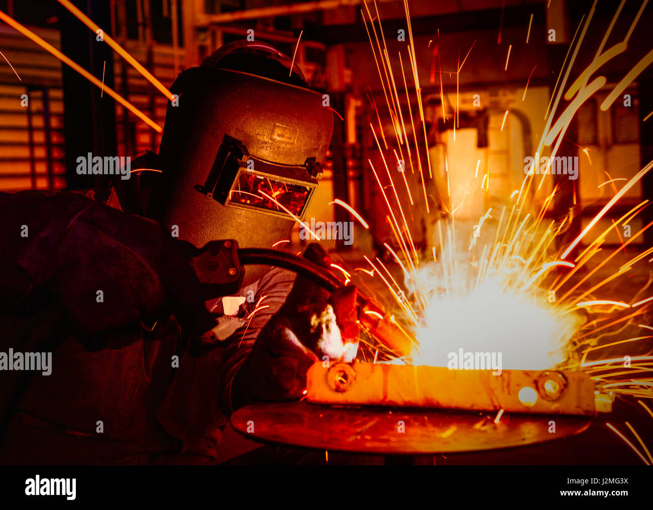 Co2 welding hires stock photography and images Alamy