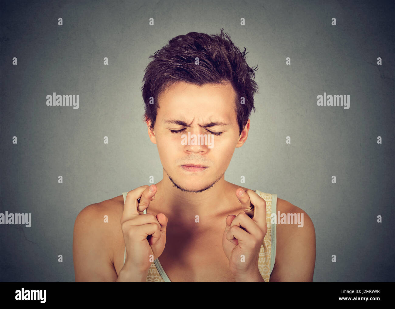 Crossing fingers college hi-res stock photography and images - Alamy