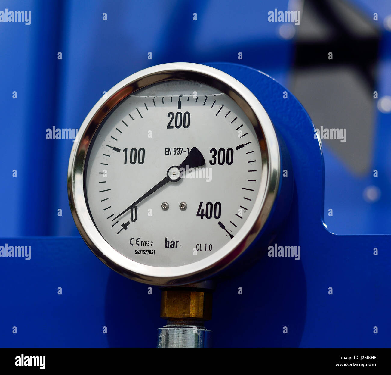 Pressure gauge,air duct, close up pressure gauge Stock Photo Alamy