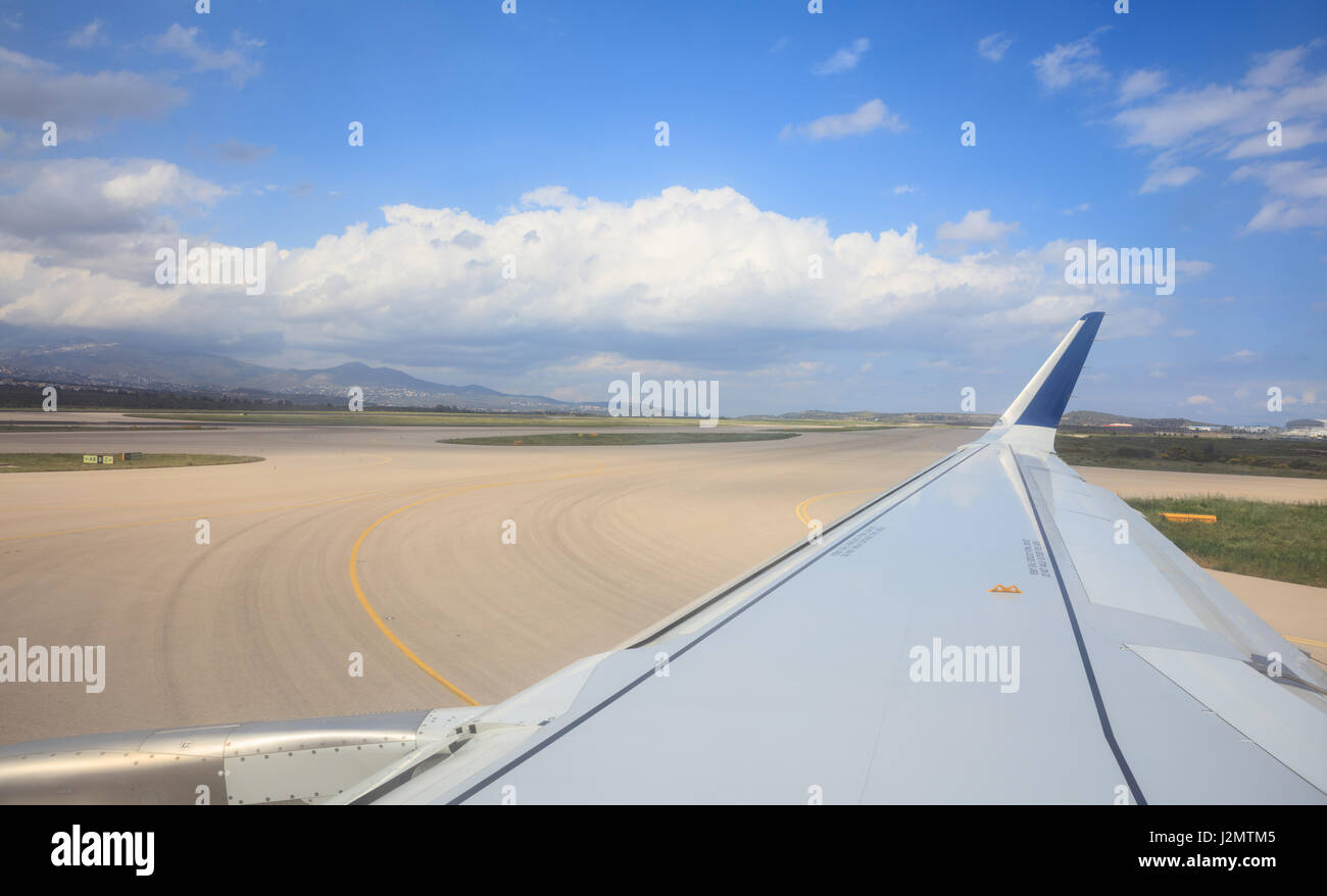 View plane wing during take hi-res stock photography and images - Alamy