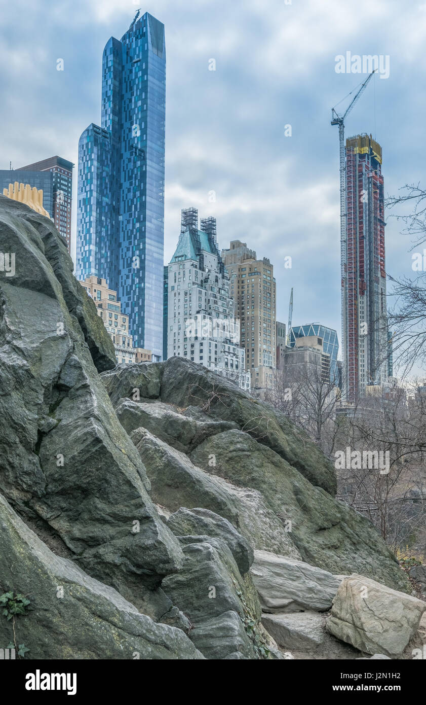 The growing Manhattan midtown Skyline behind the rocky outcrops of ...