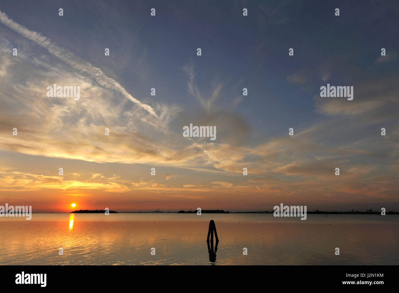 Venice sunset: Venezia laguna landscape postcard Stock Photo - Alamy