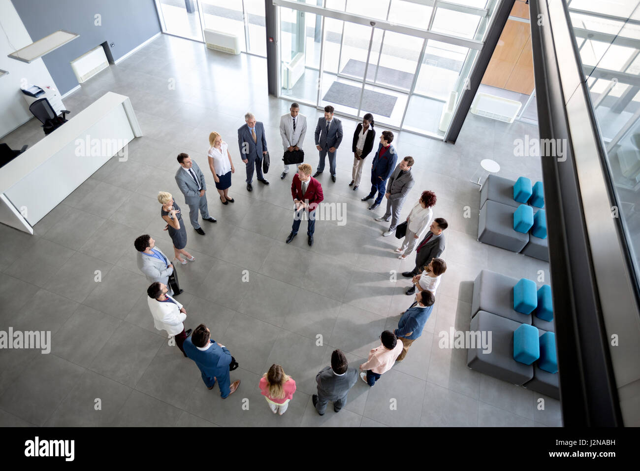 Meeting team in circle hi-res stock photography and images - Alamy