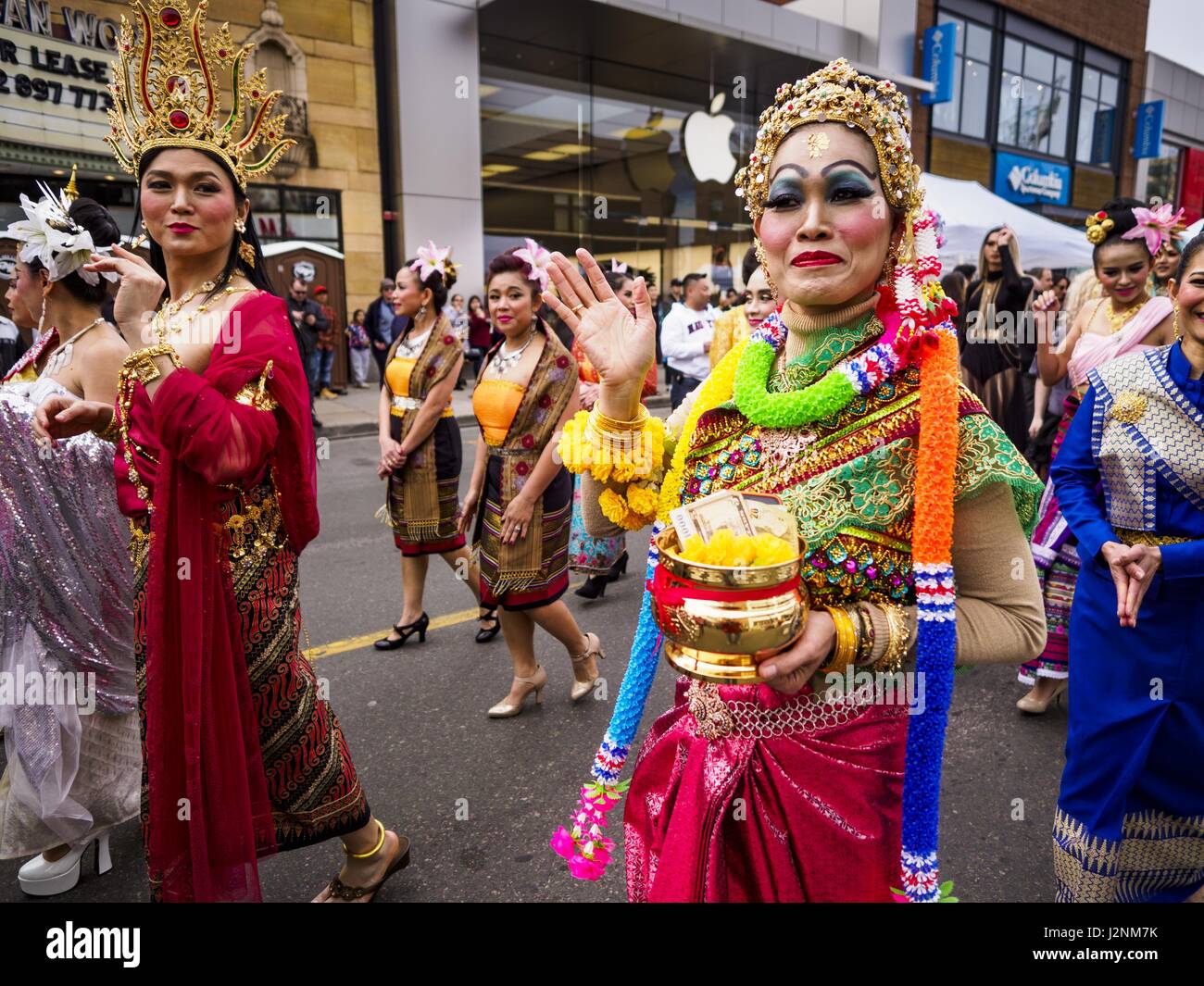 Page 3 - Thai Ladyboy High Resolution Stock Photography and Images - Alamy