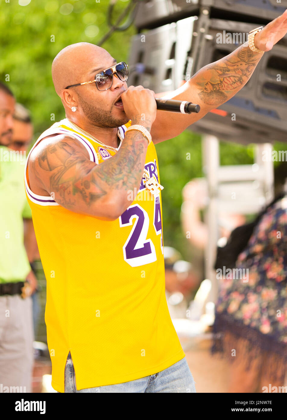 Las Vegas, NV, USA. 29th Apr, 2017. Flo Rida performs at Rehab at The ...