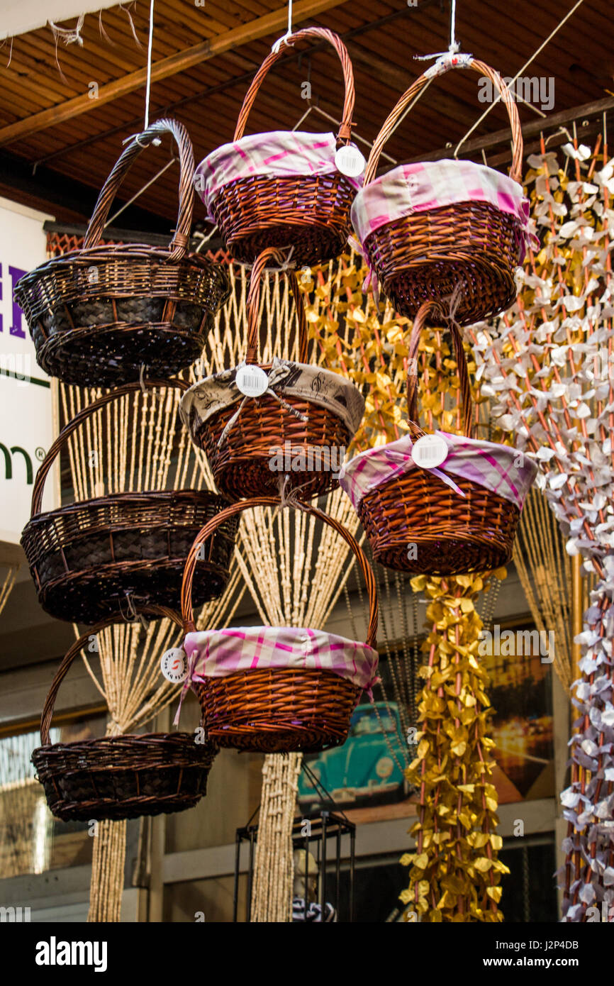 Empty wicker baskets are for sale in a market place Stock Photo - Alamy
