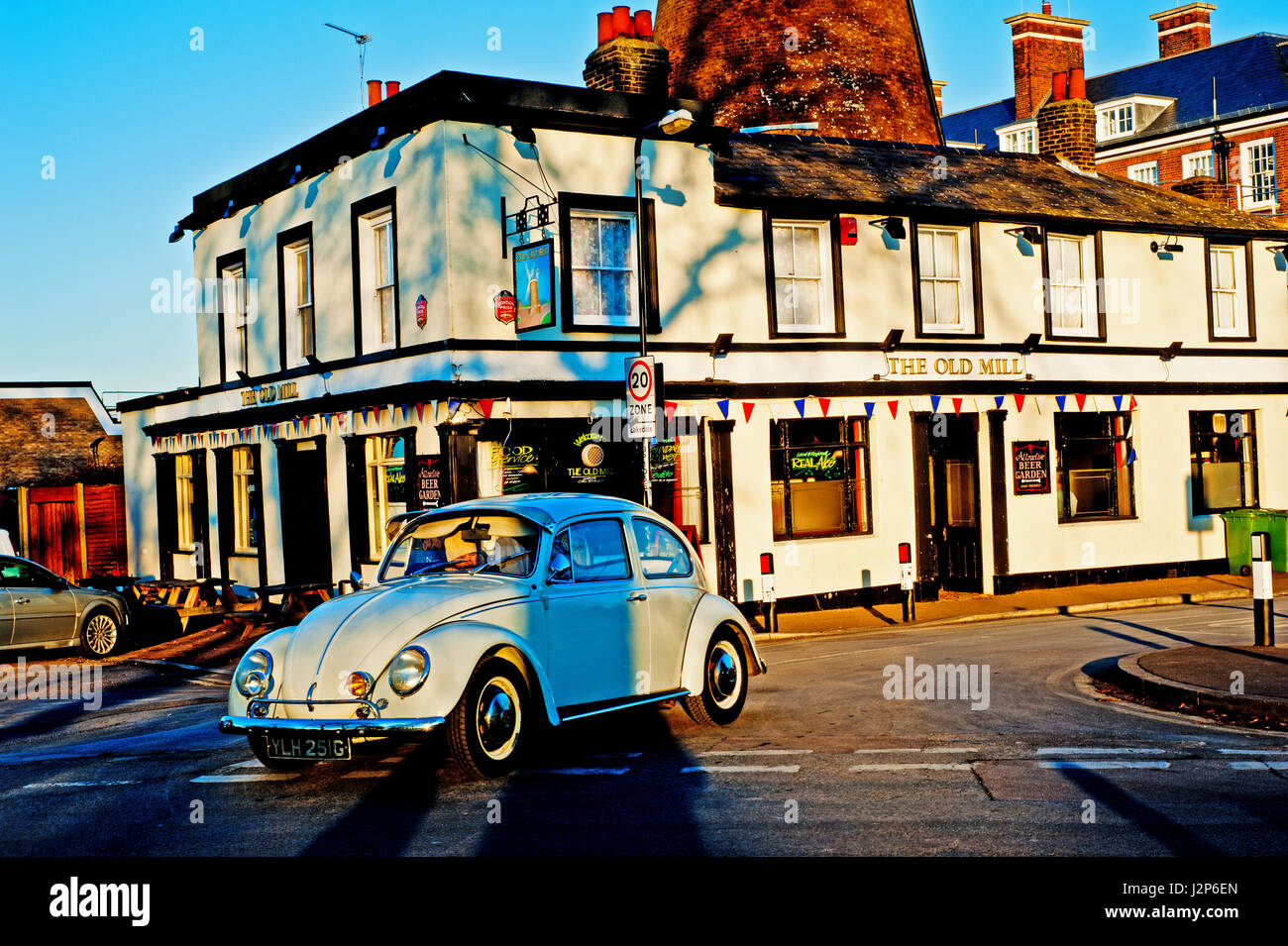 The Old Mill pub and 1969 VW Beetle, Plumstead Common, Plumstead, London Stock Photo