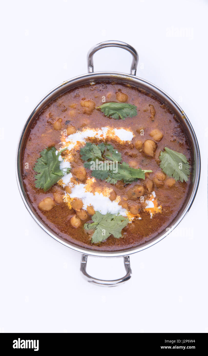https://c8.alamy.com/comp/J2P6W4/mumbai-india-13-april-2017-chola-chana-masala-recipe-north-indian-J2P6W4.jpg