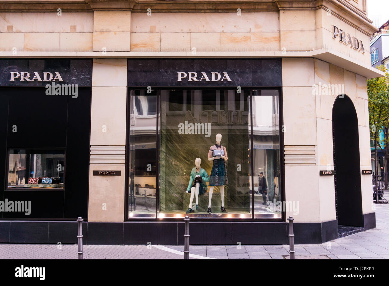 FRANKFURT, GERMANY - Oktober 24 : Exterior view of Prada Shop on Oktober  24, 2015 in Frankfurt, Germany. Prada is an Italian luxury fashion house  and Stock Photo - Alamy