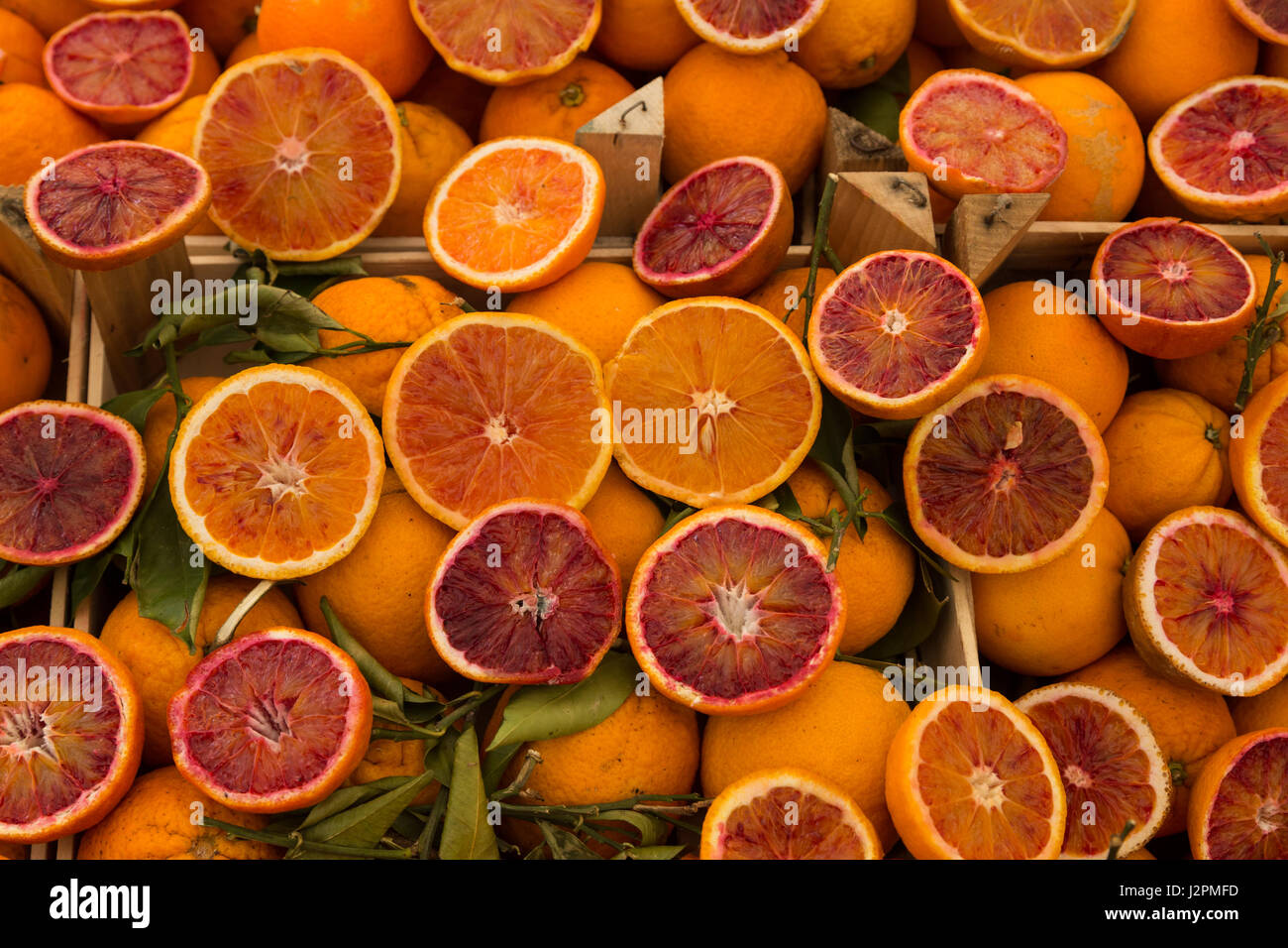 red oranges for sale Stock Photo Alamy