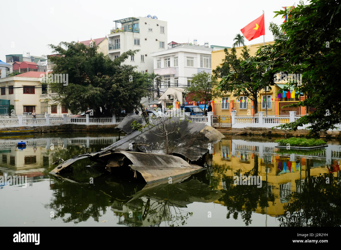 Crashed B-52 in Huu Tiep Lake, Hanoi, Vietnam Stock Photo