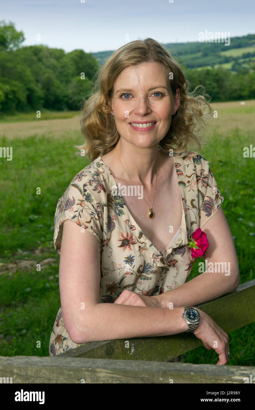 Lucy Akhurst Lucy Akhurst