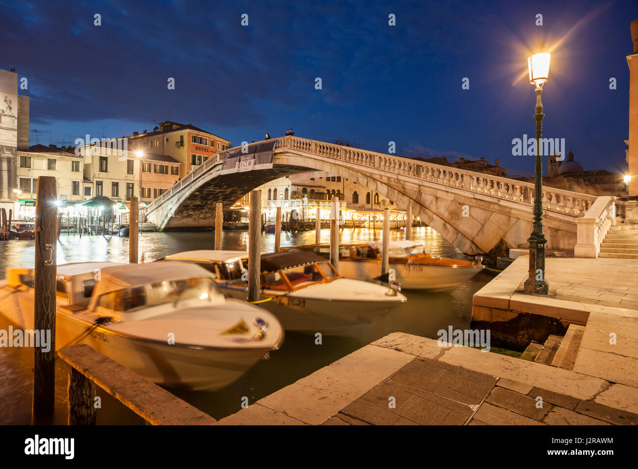 Bridge on grand canal hi-res stock photography and images - Alamy