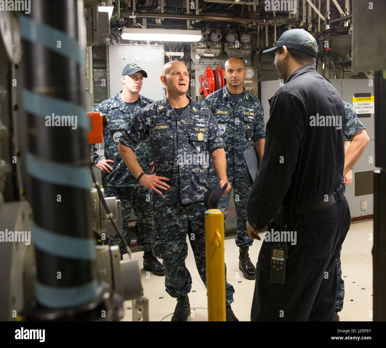 NORFOLK, Va. (April 26, 2017) Aviation Boatswain's Mate (Equipment