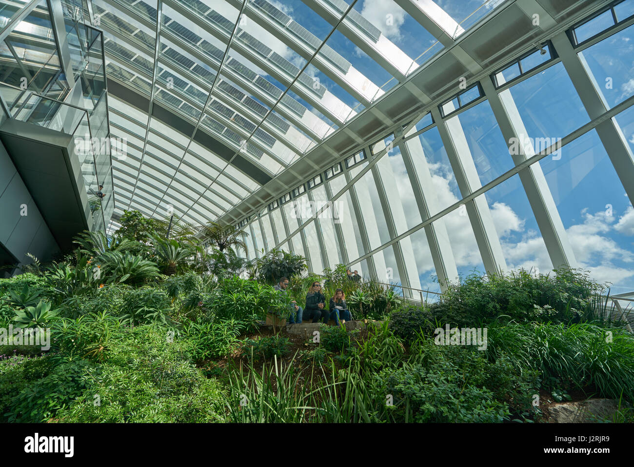 Sky garden roof hi-res stock photography and images - Alamy
