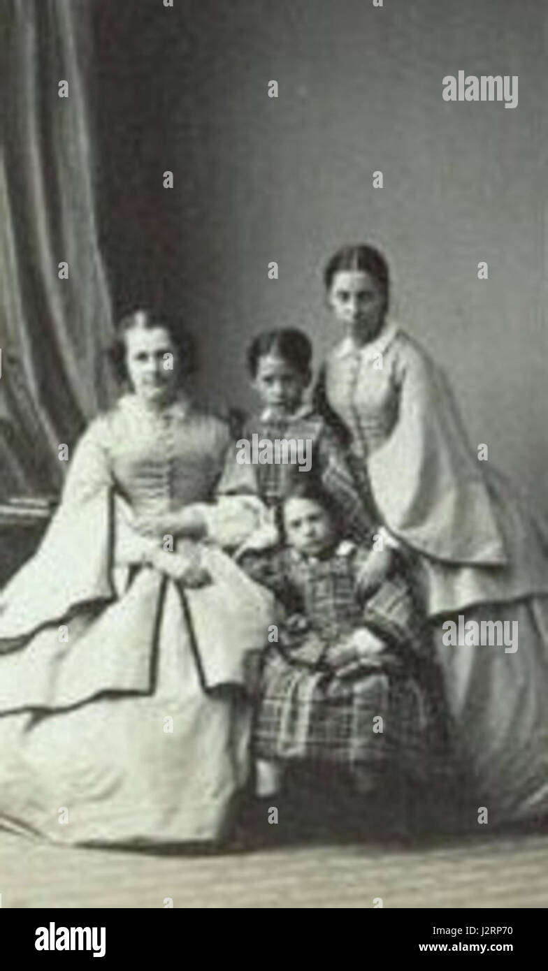 Anastasia Nikolaevna Maltsova, ur. Princess Urusova (1820-1894) and her children, 1858 Stock Photo