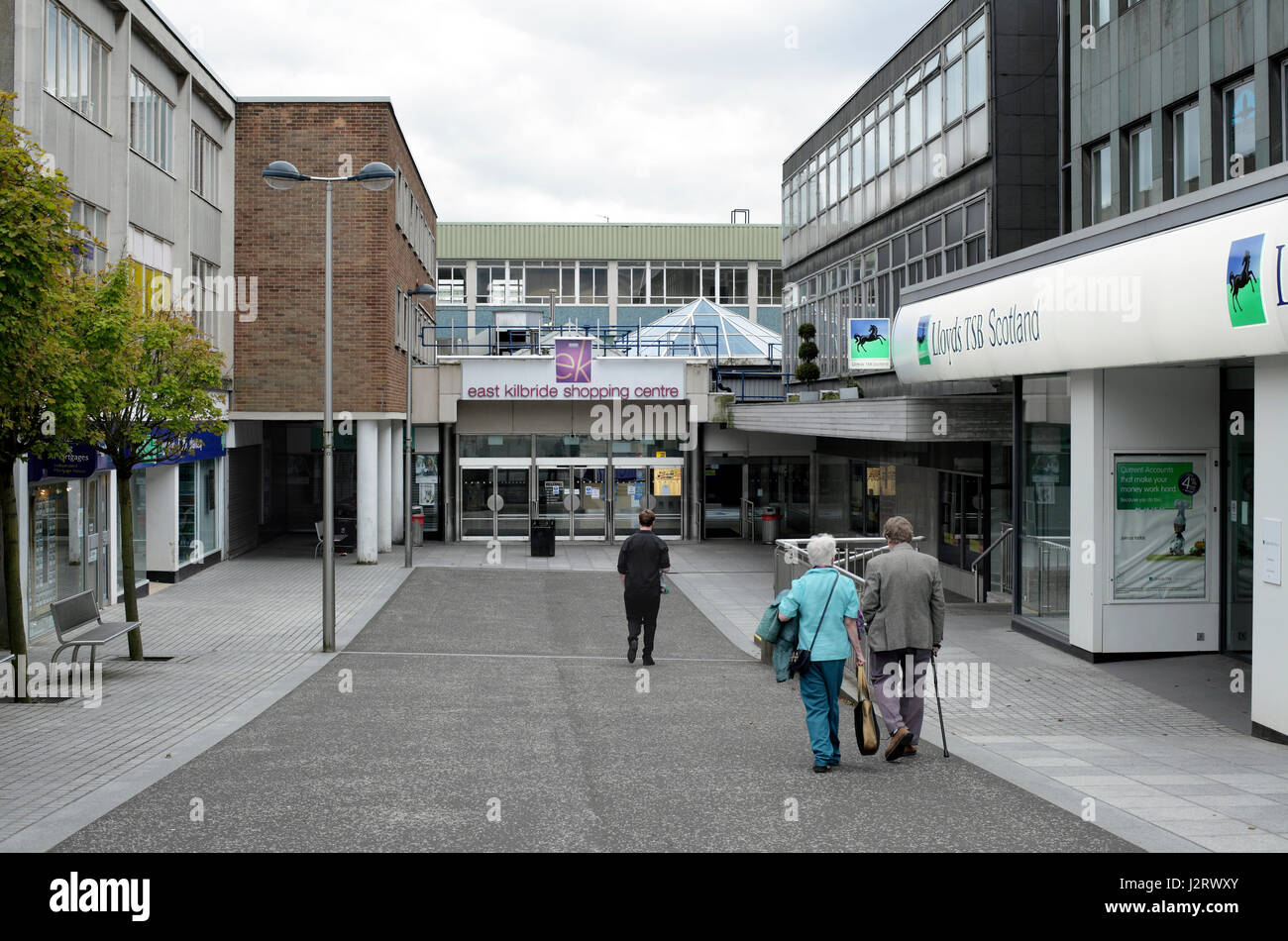One of the entrances to the East Kilbride Shopping Centre, East Kilbride, Scotland Stock Photo One of the entrances to the East Kilbride Shopping Centre, East Kilbride, Scotland Stock Photo