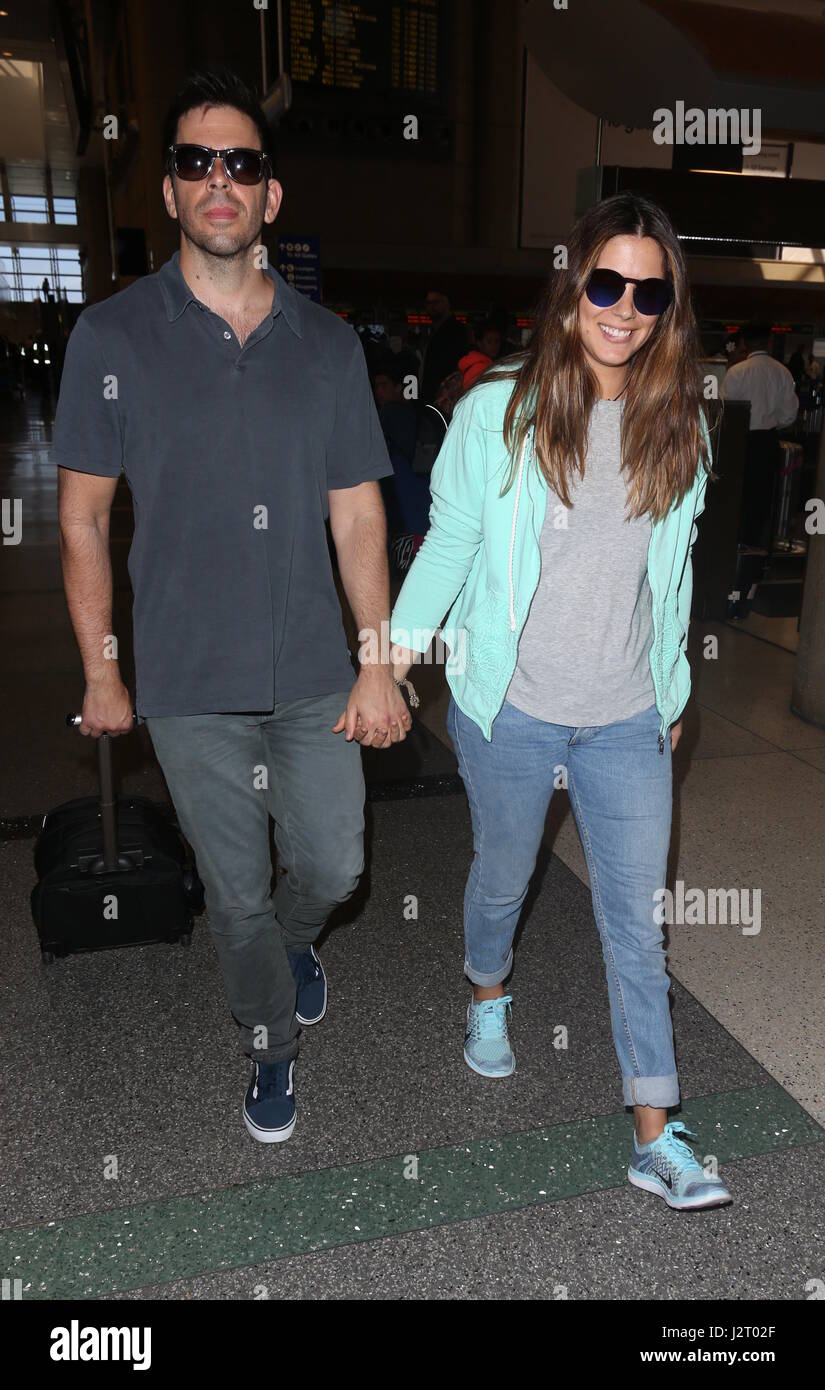 Eli Roth departs from the airport with his wife Lorenza Featuring: Eli ...