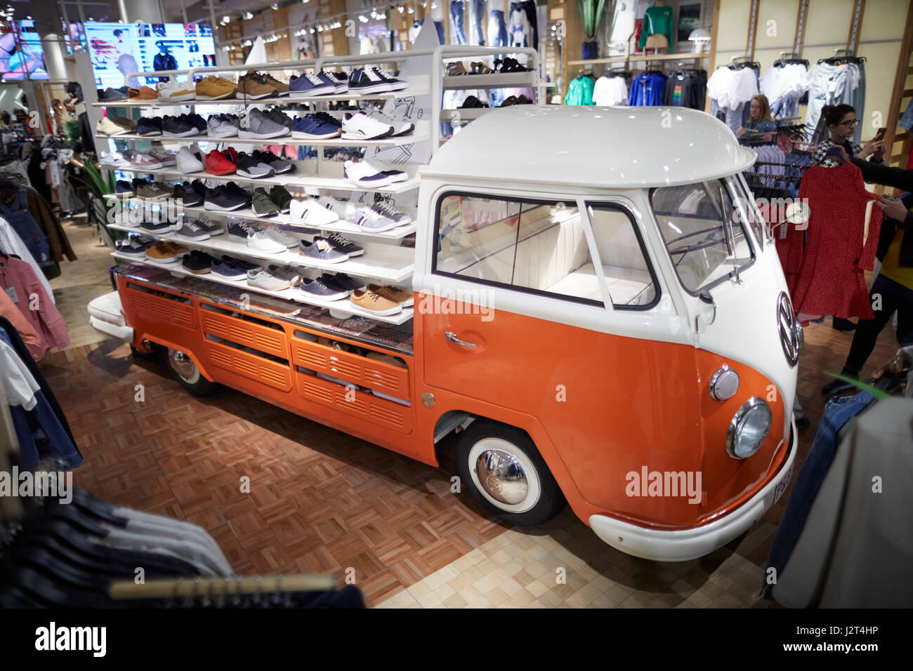 Pull & Bear store VW spilt windscreen camper van used in-store as a display  feature shelf Stock Photo - Alamy