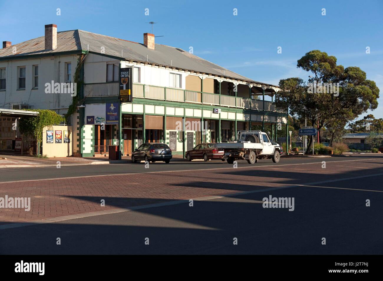 Norseman Hotel, Norseman Western Australia Stock Photo Alamy