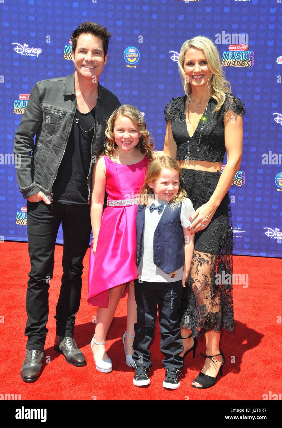 Pat Monahan Wife