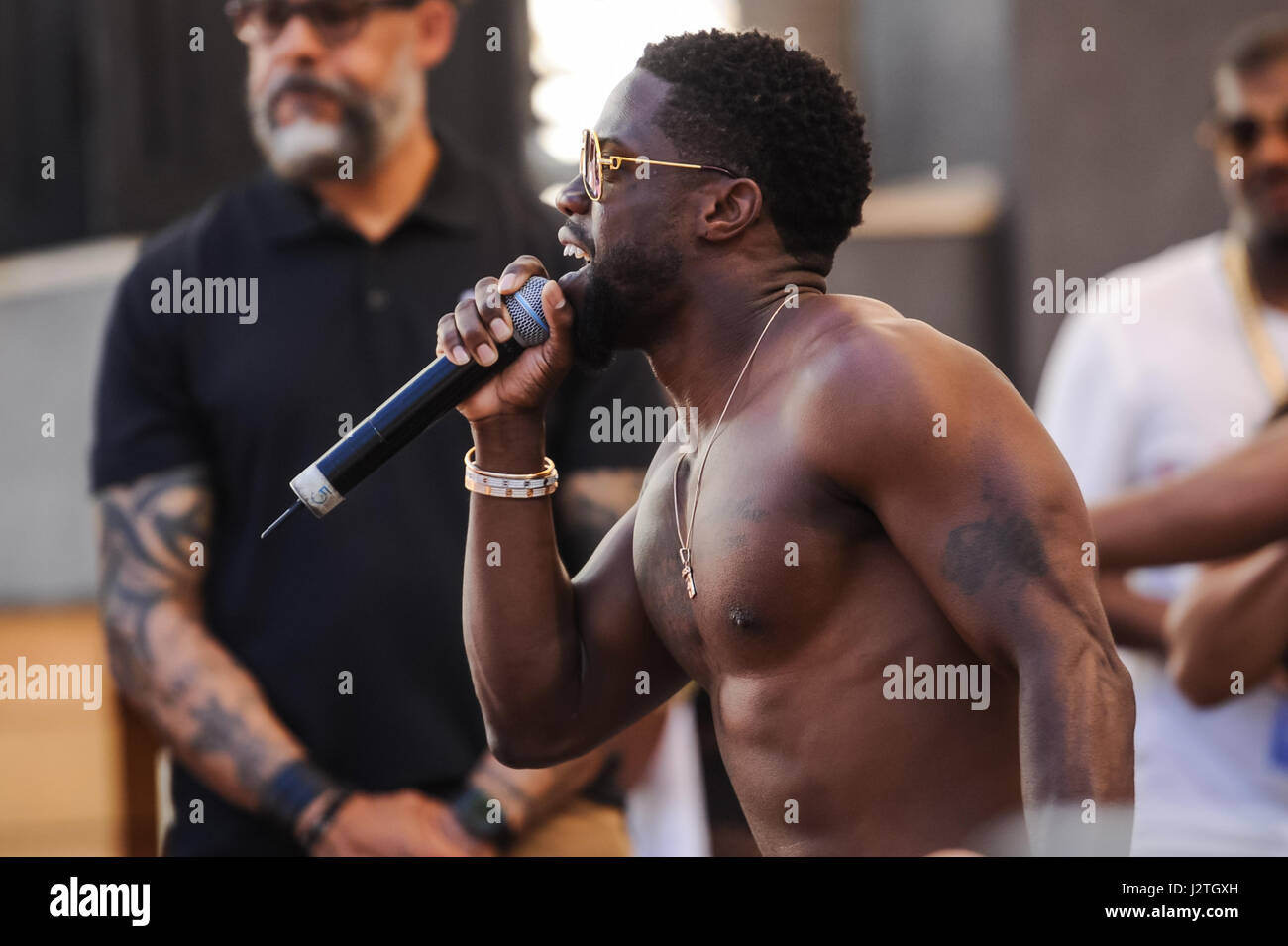 Las Vegas, NV, USA. 30th Apr, 2017. Kevin Hart at REHAB Beach Club at