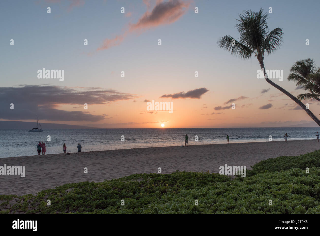Sunset kaanapali maui hawaii hi-res stock photography and images - Alamy