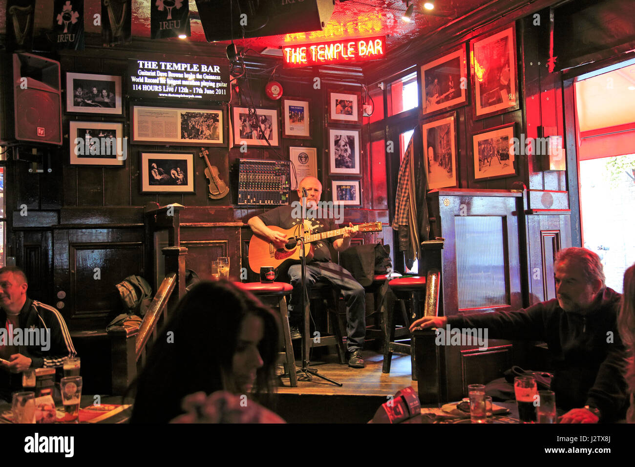Live music performance inside the Temple Bar pub, Dublin city centre