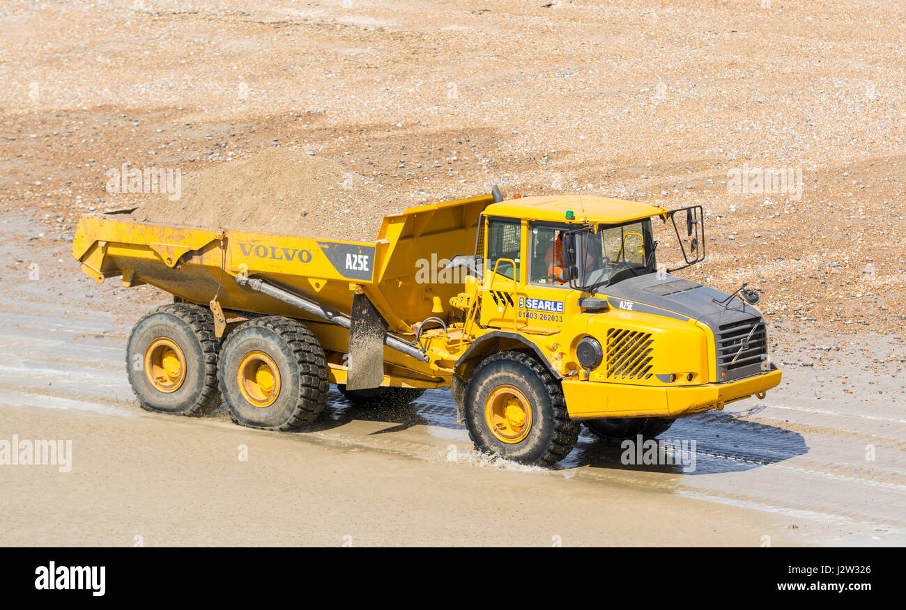 Articulated dump truck hi-res stock photography and images
