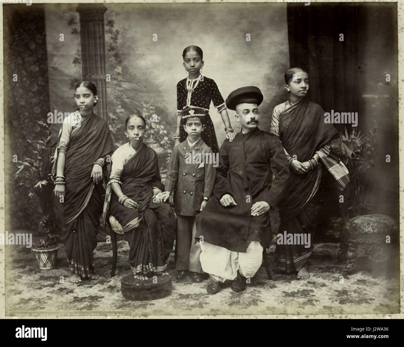 A Brahmin family, Bombay; photo by Taurines, c.1880 Stock Photo