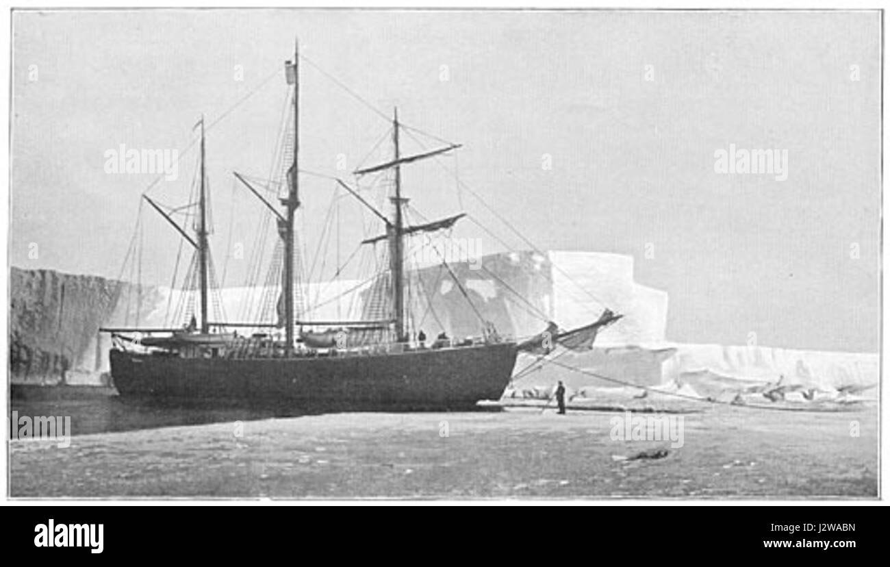 Zuidpool This 1913 photograph titled 'Aan de Zuidpool' (At the South Pole ...