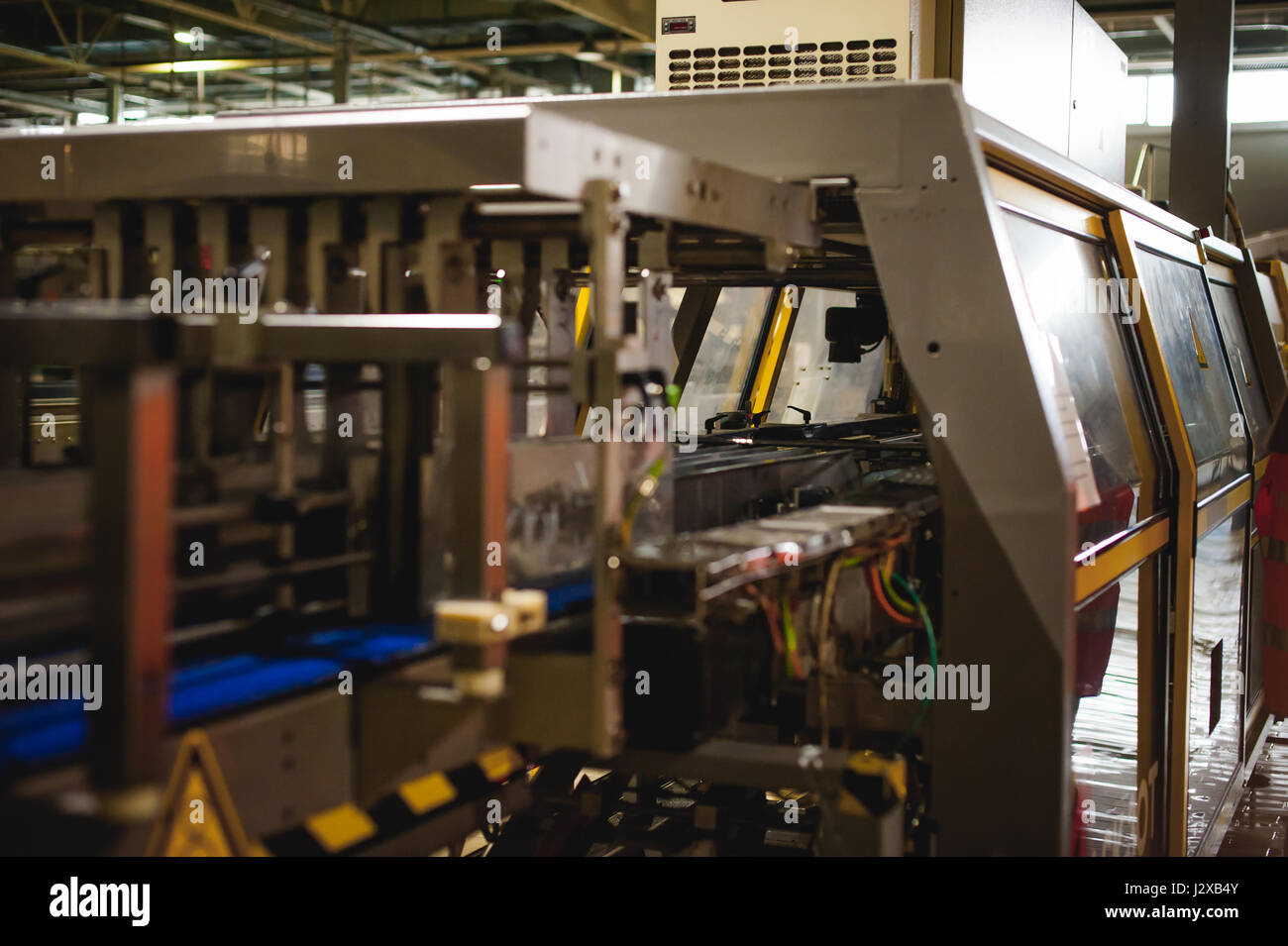 Technological line bottling beer hi-res stock photography and images ...
