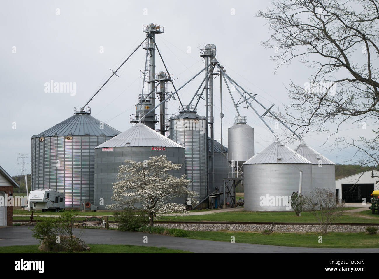 Grain Silos High Resolution Stock Photography and Images Alamy