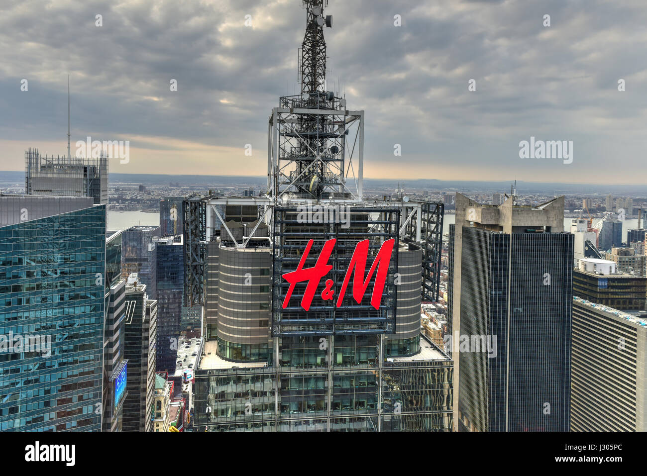 New York City - March 24, 2017: Aerial view of the H&M Sign in 4 Times  Square in New York City Stock Photo - Alamy