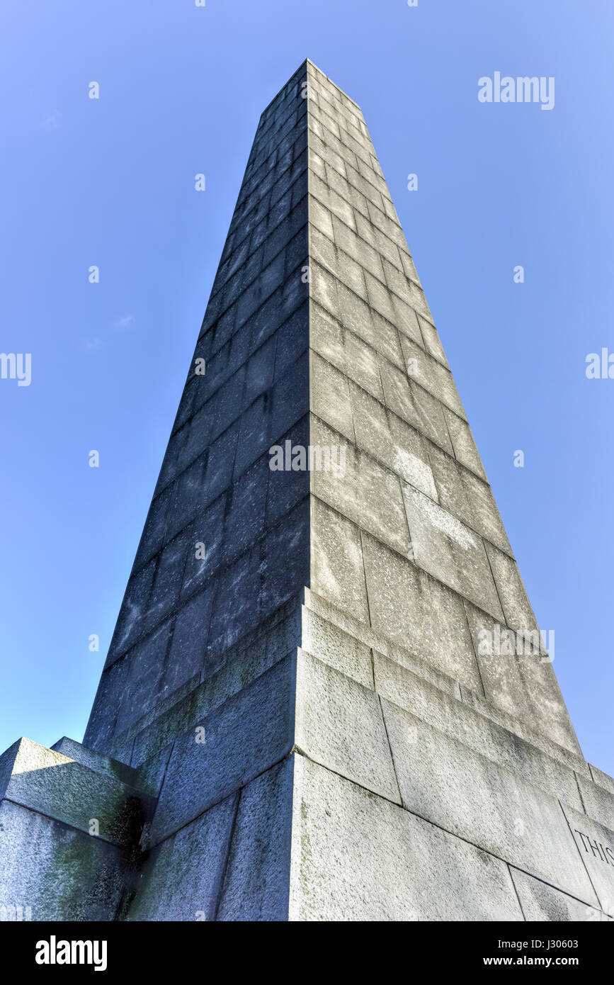 Dover Patrol Monument in Fort Hamilton Park, is a granite obelisk designed by Sir Aston Webb and erected in 1931 to commemorate the participation of t Stock Photo